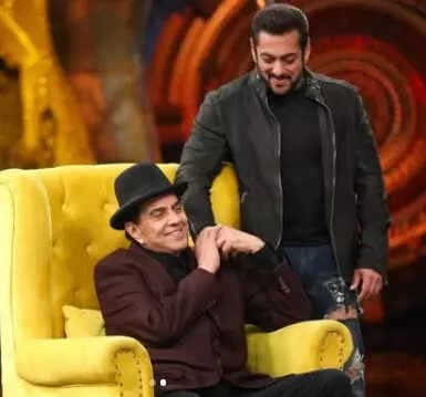 Salman Khan on Dharmendra's demise: 'At the end, life goe...