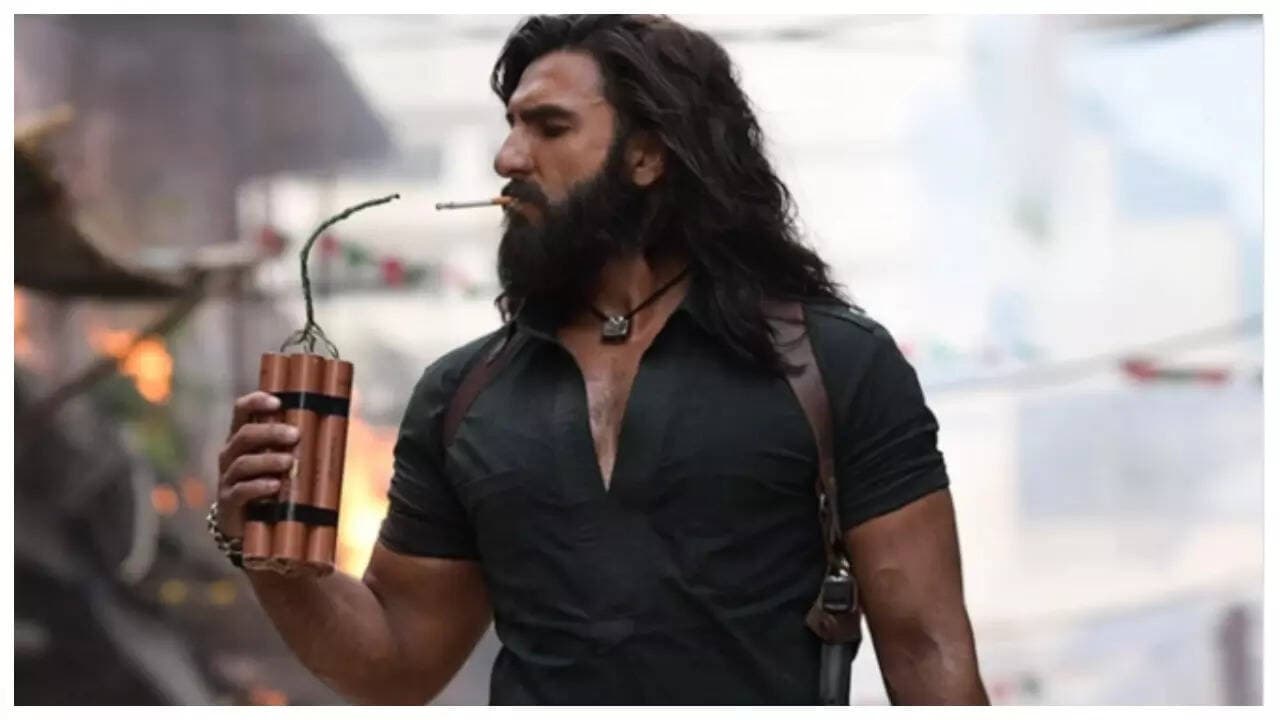 'Dhurandhar' BO Day 30: Film aims for Rs 1200cr mark worl...