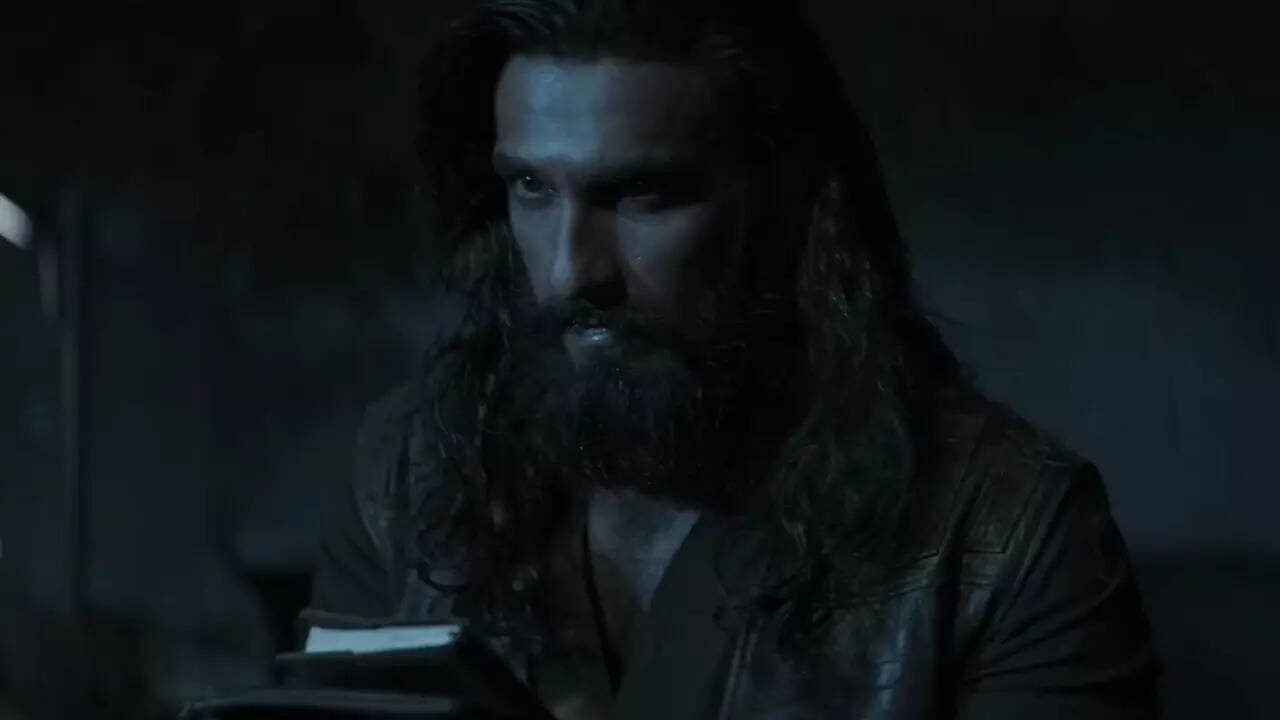 'Dhurandhar'dips to Rs 3.5 crore amid 'The Raja Saab' wave